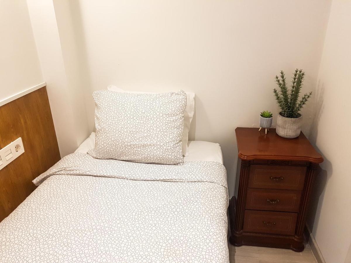Waves Guesthouse San Sebastian Luaran gambar